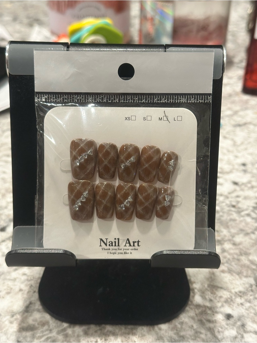 Brown Quilted Press-On Nail Set with Pearl Accent